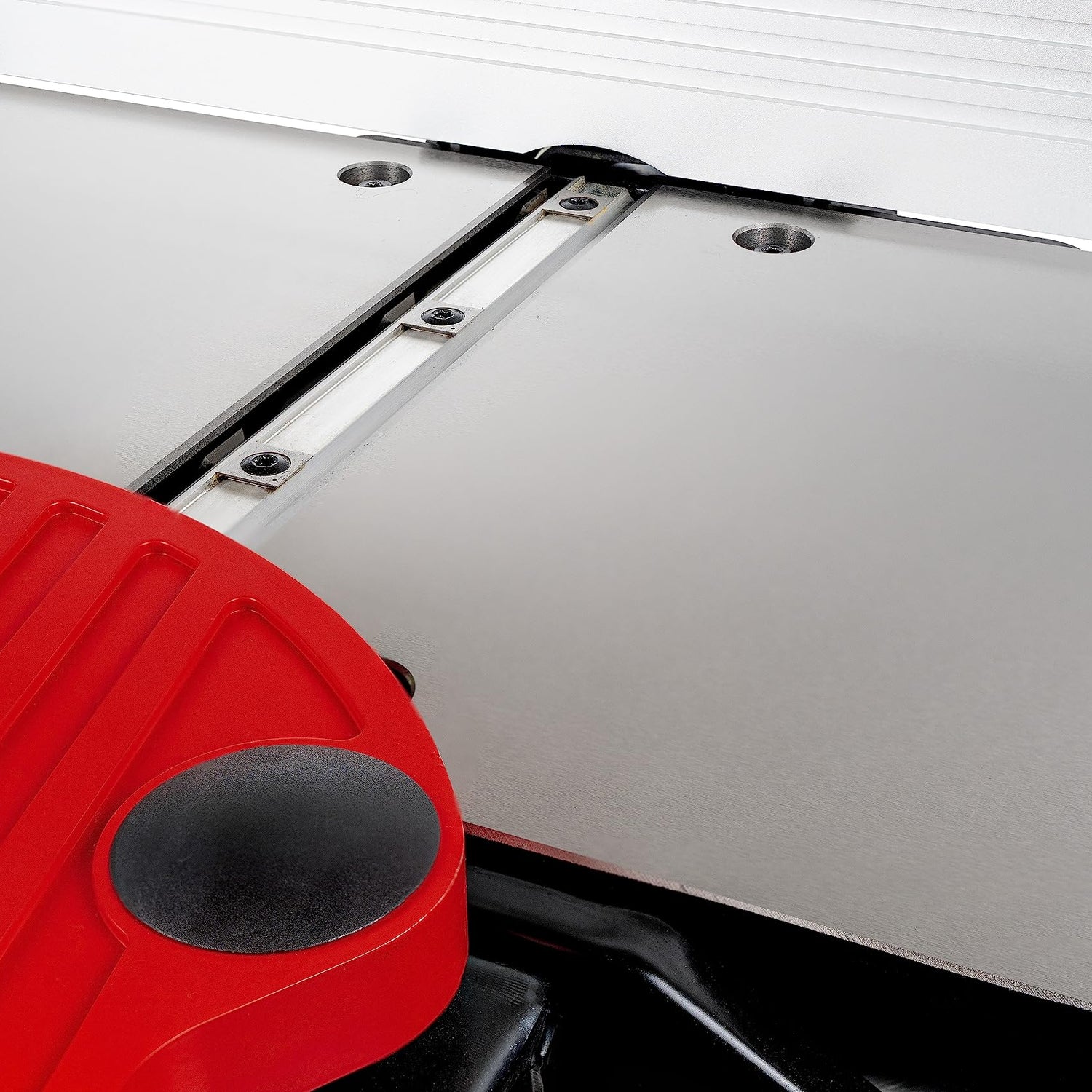 Cutech 401100HI 10-Inch Spiral Cutterhead Benchtop Jointer with Cast Iron Tables, 20 Tungsten Carbide Inserts, Extra Long 24" Fence, Additional Fence CUTECH