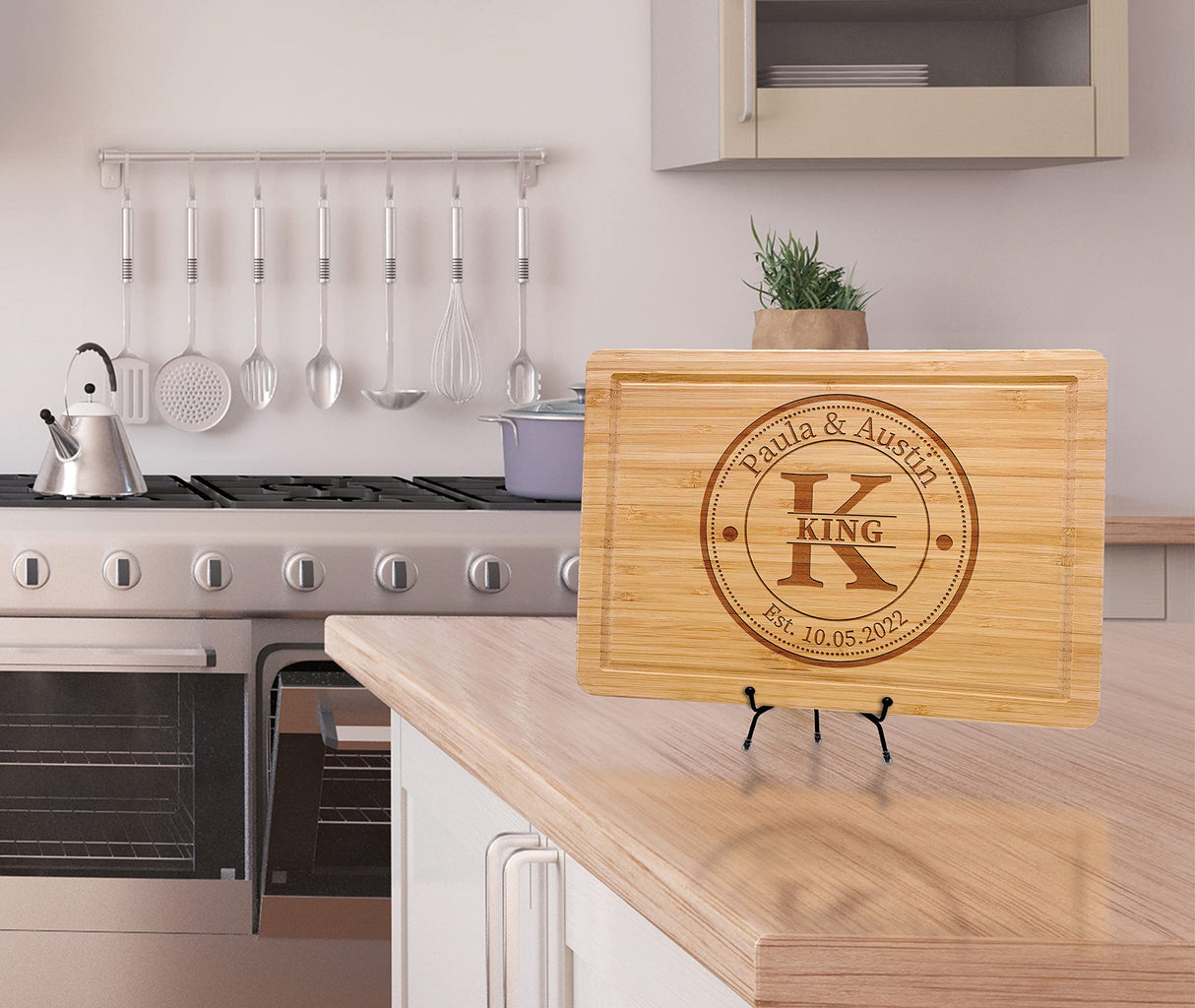 Personalized Cutting Board, Perfect Gifts for Couples or Parents, Customizable Christmas Gifts, Wedding, Anniversary, House Warming Gift Idea, Wooden Kenzal Customized