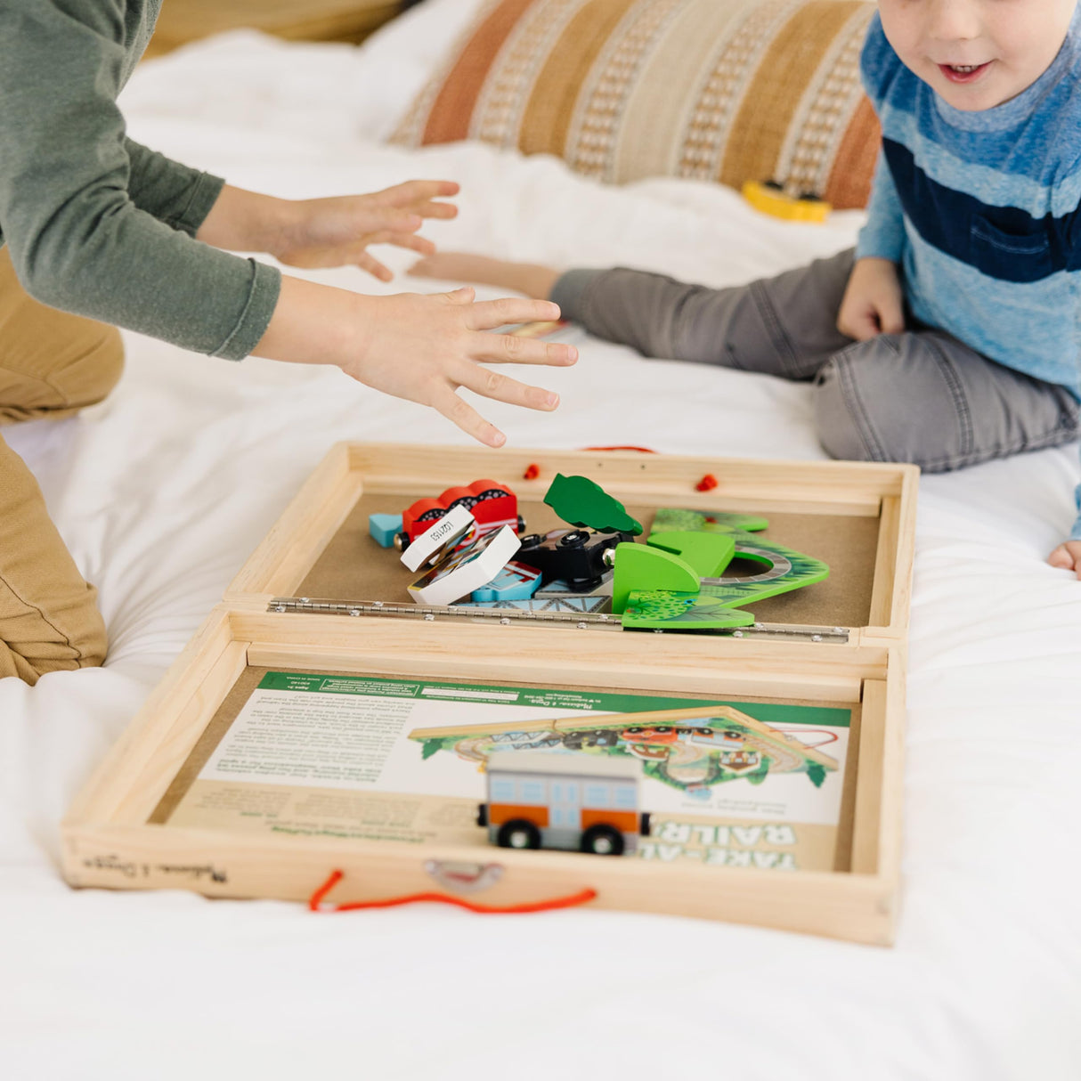 Melissa & Doug 17-Piece Wooden Take-Along Tabletop Railroad, 3 Trains, Truck, Play Pieces, Bridge - Wooden Train Sets For Kids Ages 3+ Melissa & Doug
