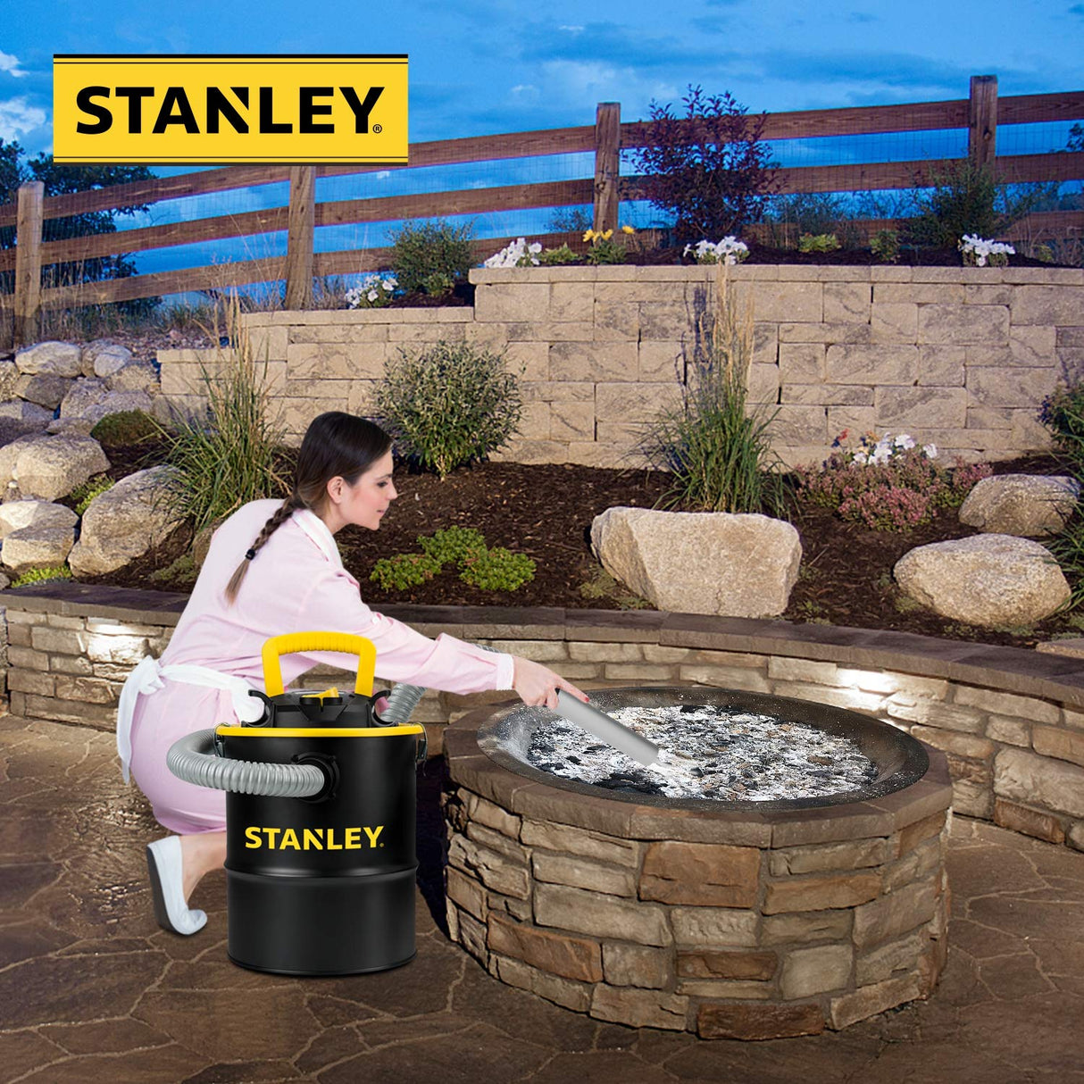 Stanley Ash Vacuum 4Gallon 4HP SL-18184, 4 Gallon, Black & Yellow Stanley