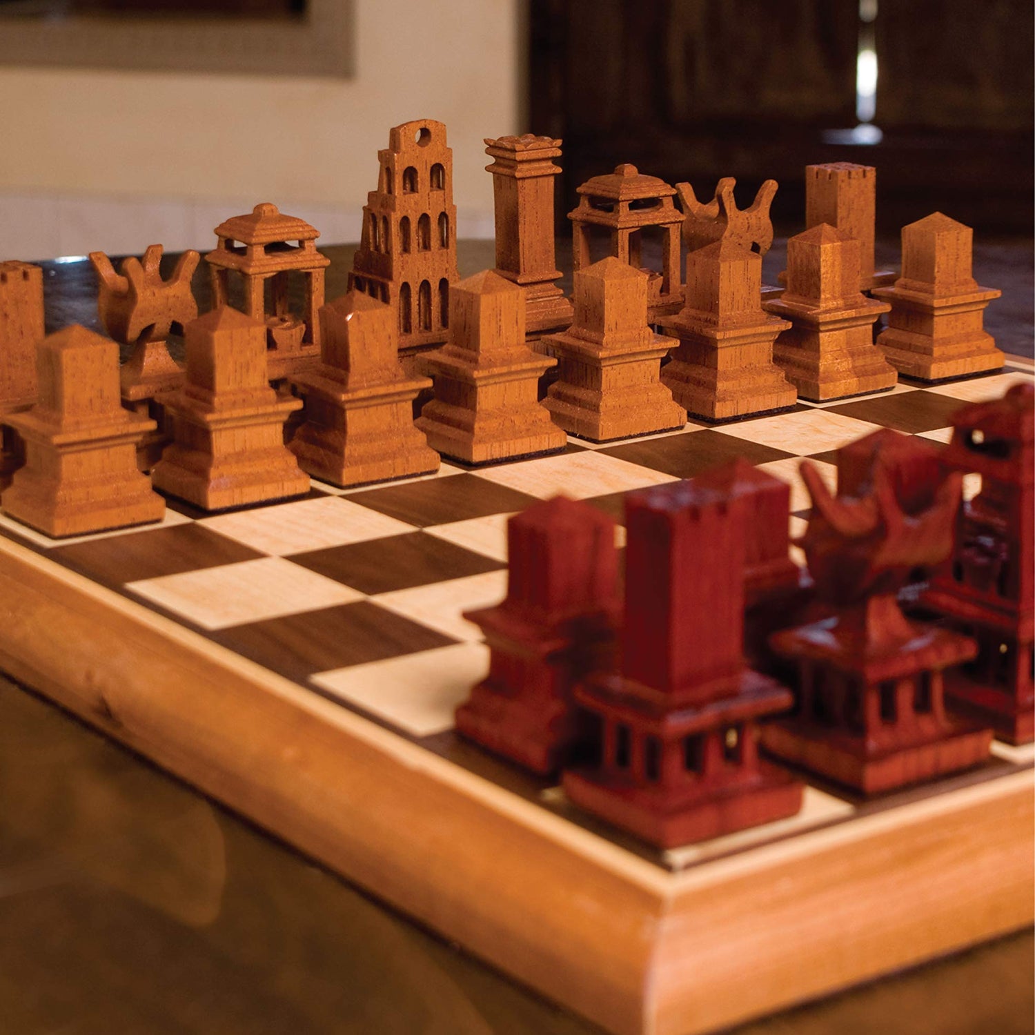 Making Wooden Chess Sets: 15 One-of-a-Kind Designs for the Scroll Saw (Fox Chapel Publishing) Neo-Classic, Trojan, Canterbury, Venice, a Chessboard, Design Originals