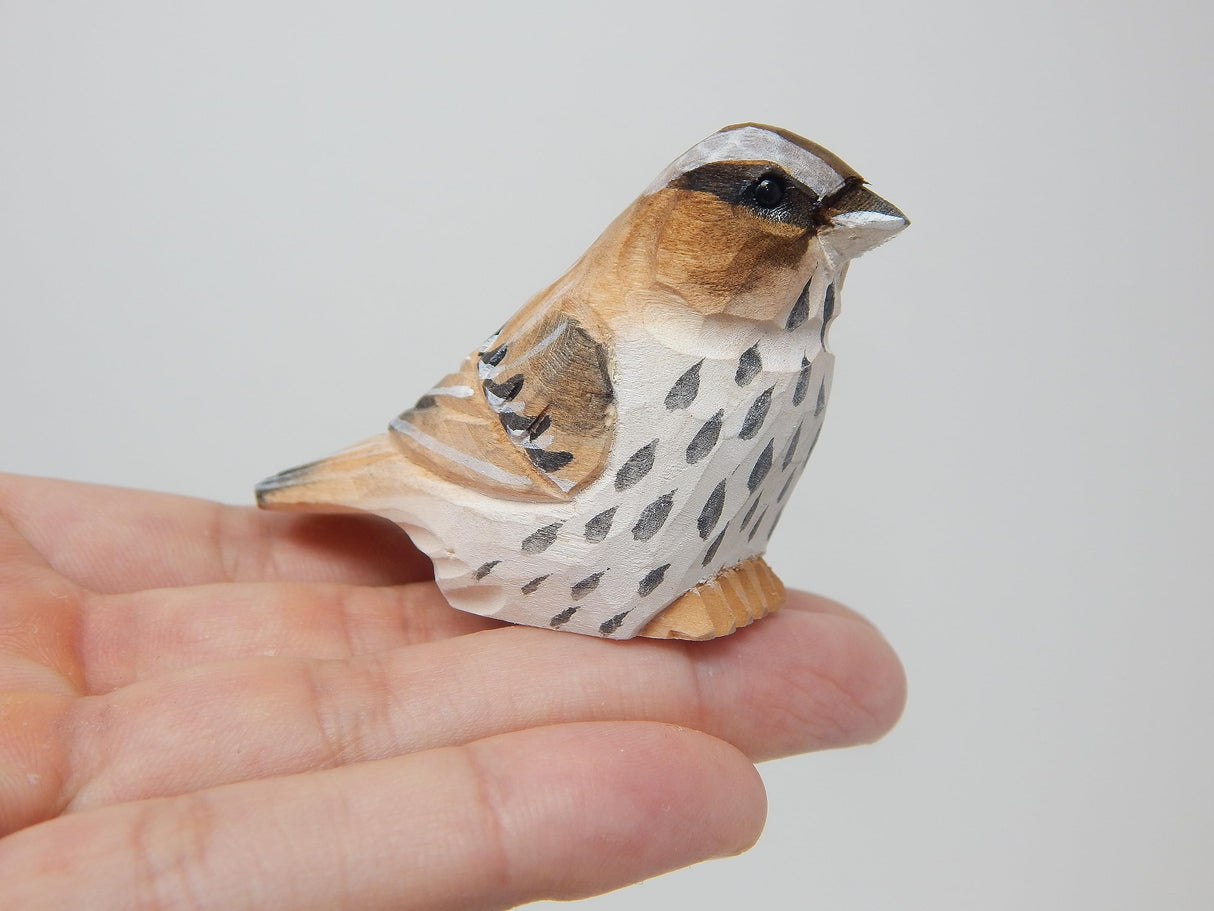Selsela Sparrow Brown Bird Wood Ornament Hanging Animal Figurine Handmade Carved Decoration Selsela