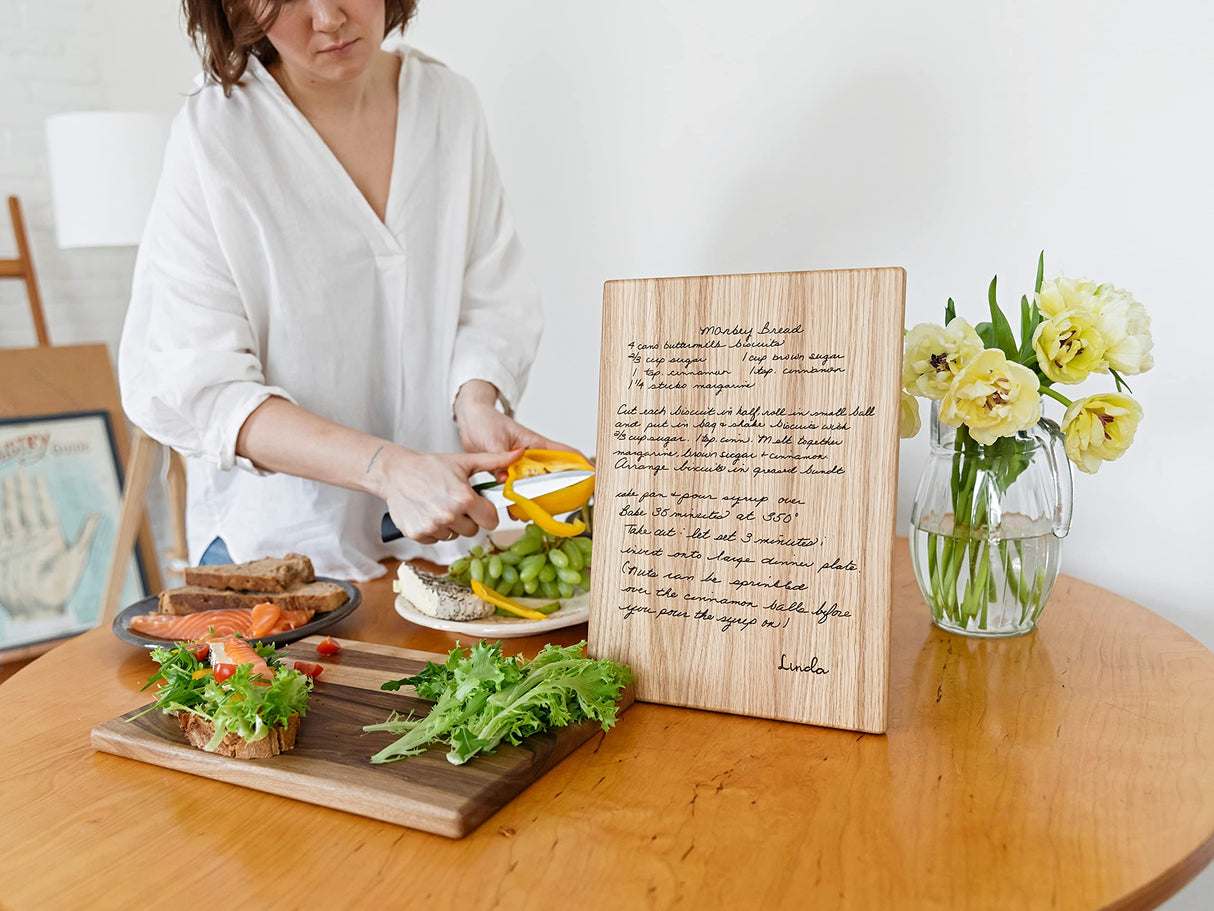 Mom and Grandma Handwritten Recipe Cutting Board, Personalized Family Recipe Cutting Board, Engraved keepsake gift, Christmas gifts for Mom and TheHrdwoodCom