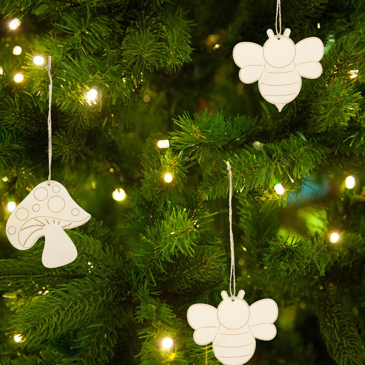 VILLCASE Unfinished Wooden Cutouts 30pcs Small Butterfly Bee Flower Shaped Wood Slices Blank Wood Animal Pieces for DIY Painting Crafts VILLCASE