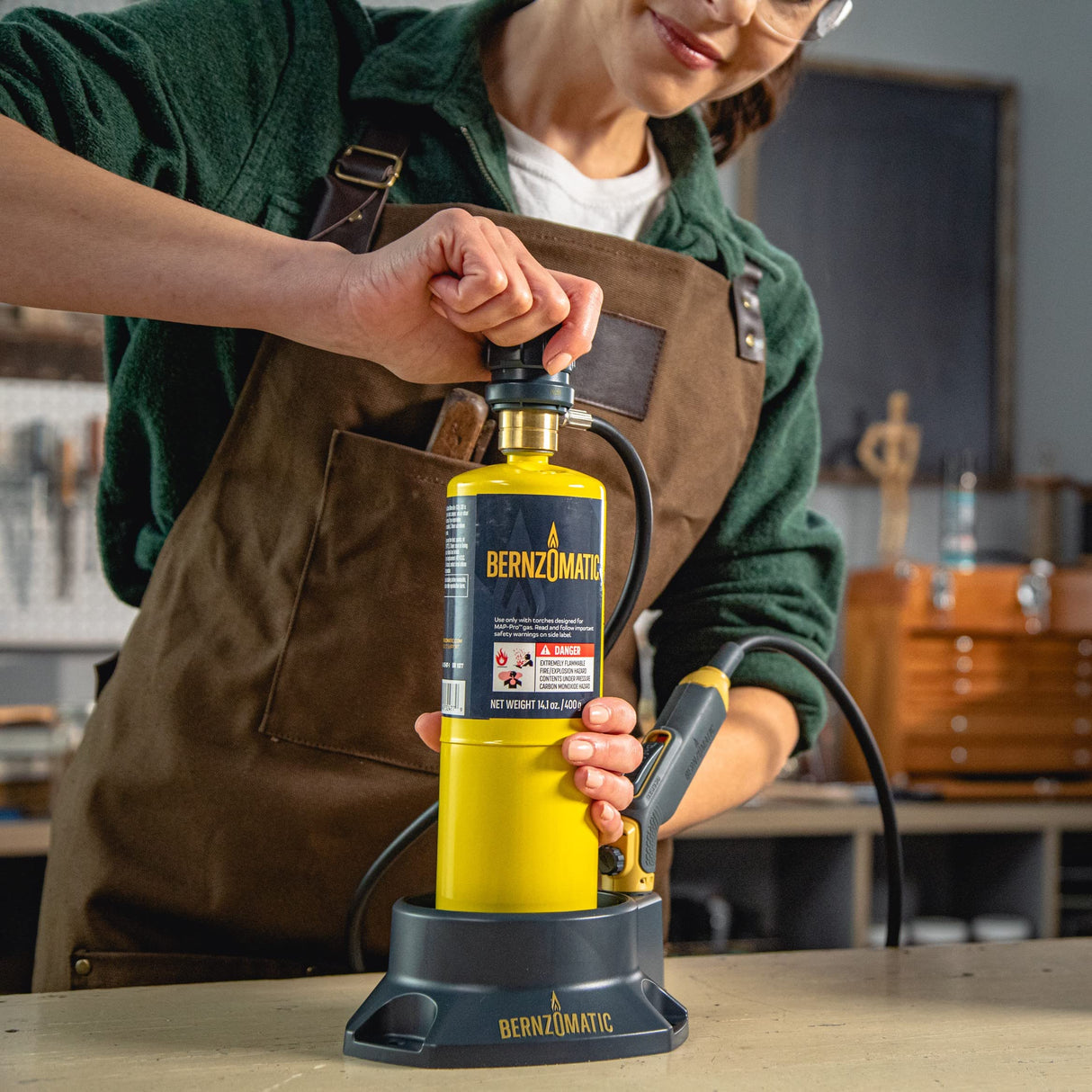 Bernzomatic FirePoint Precision Flame Creator Tool for MAP-Pro and Propane Fuel Bernzomatic