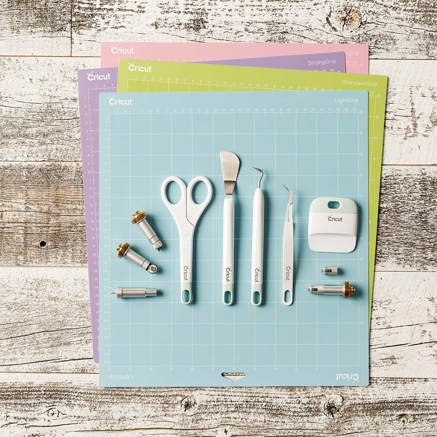 Cricut Double Scoring Wheel Replacement Tip, Extra-Deep Score Lines on Thicker Materials, Up To 10X More Pressure, For Personalized Crafts, Cricut