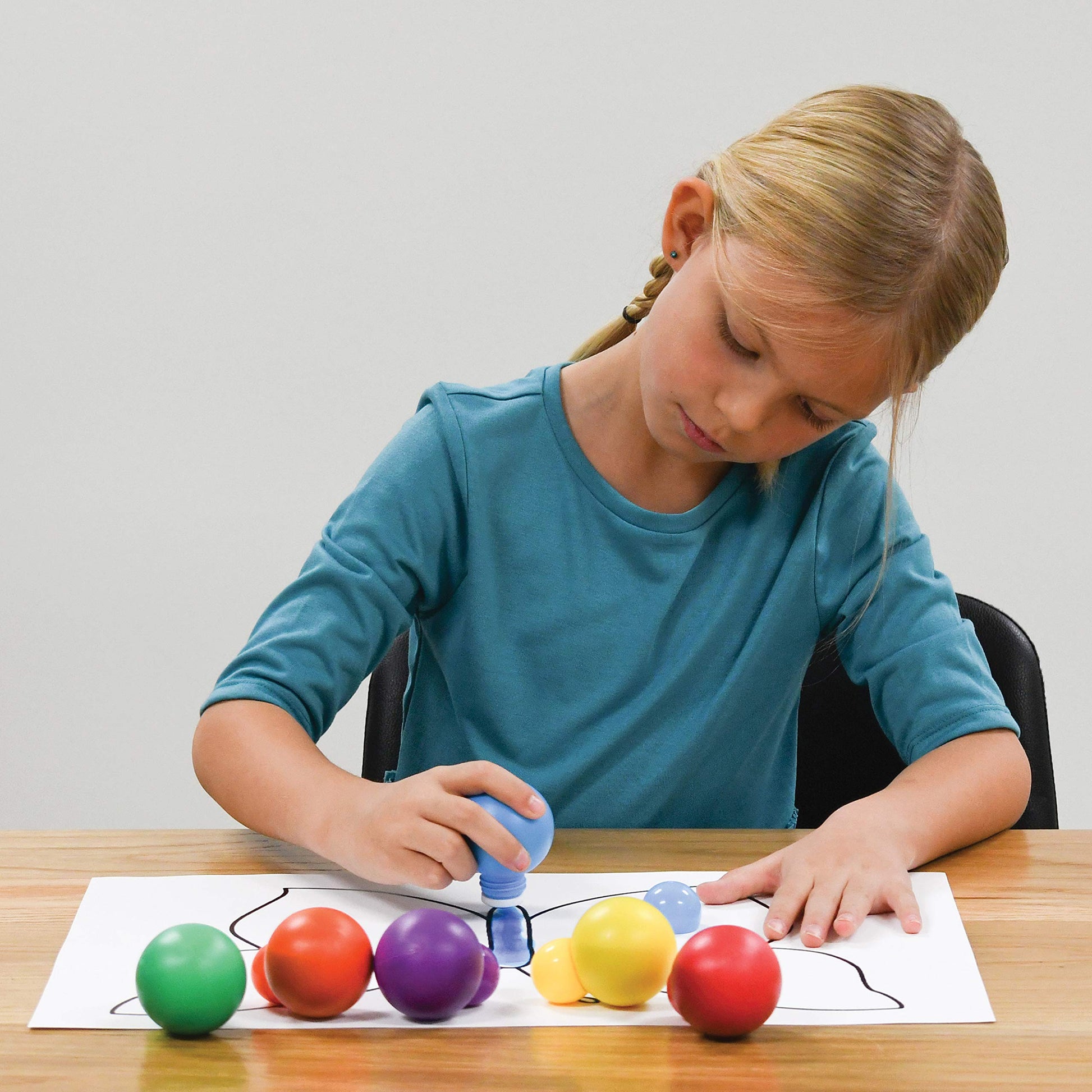 READY 2 LEARN Doodle Dabbers Dot Markers - Set of 6 Washable Colors - Non Toxic - Specially Designed Toddler Grip with Storage Tray Provided - WoodArtSupply