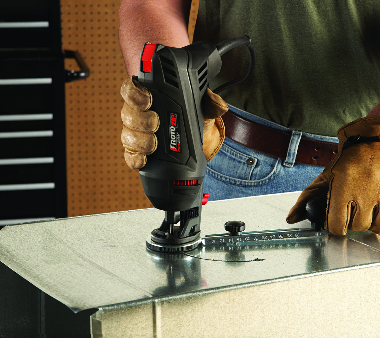 Rotozip SS355-10 5.5 Amp High Performance Spiral Saw Tool Kit with (3) Collects and (2) Bits, Compact & Lightweight - Ideal for Plunge Cuts, Freehand RotoZip