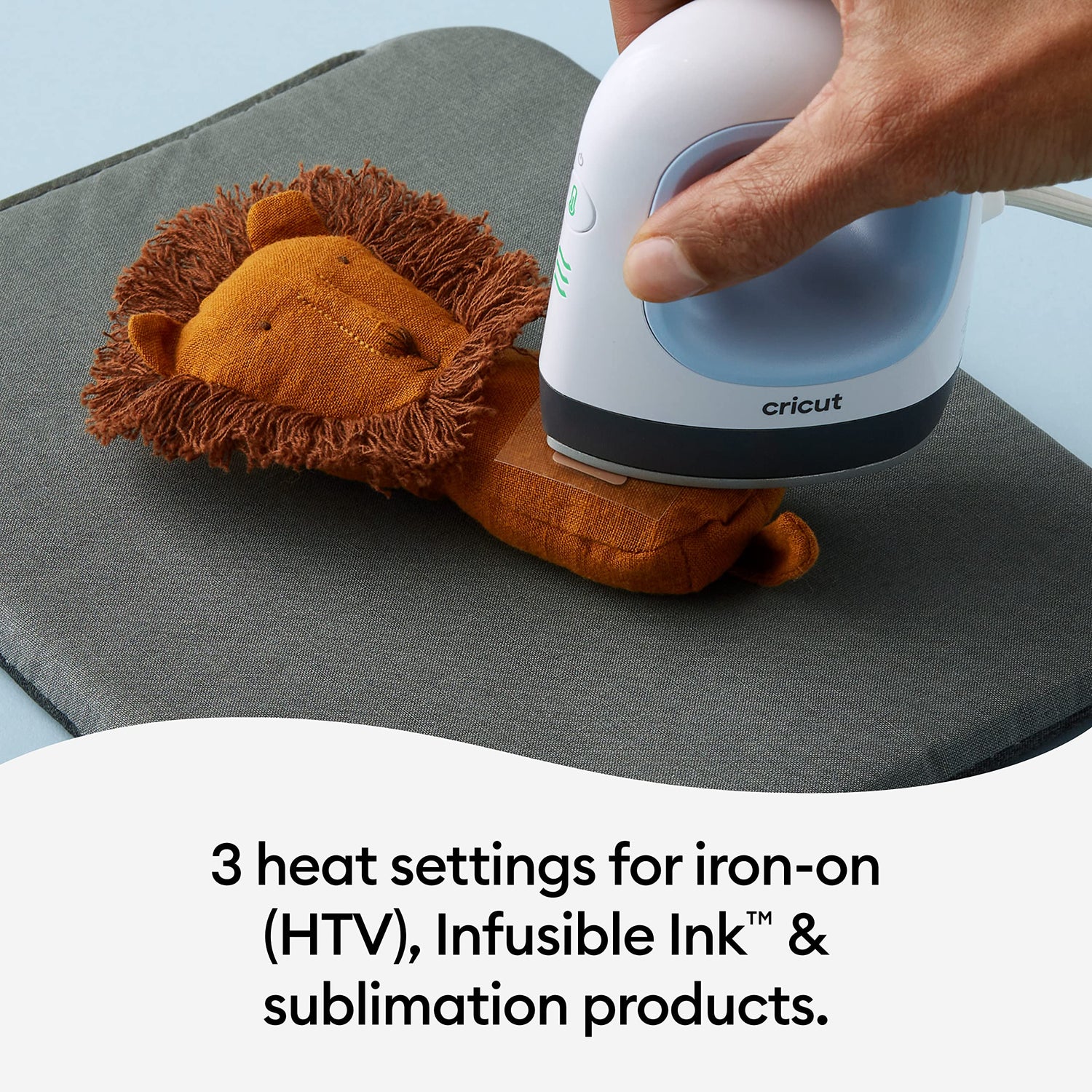 Cricut EasyPress Mini Heat Press for Small Objects like Shoes, Stuffed Animals, Hats & More, 3 Heat Settings & Precision Tip, Ceramic-Coated Heat Cricut