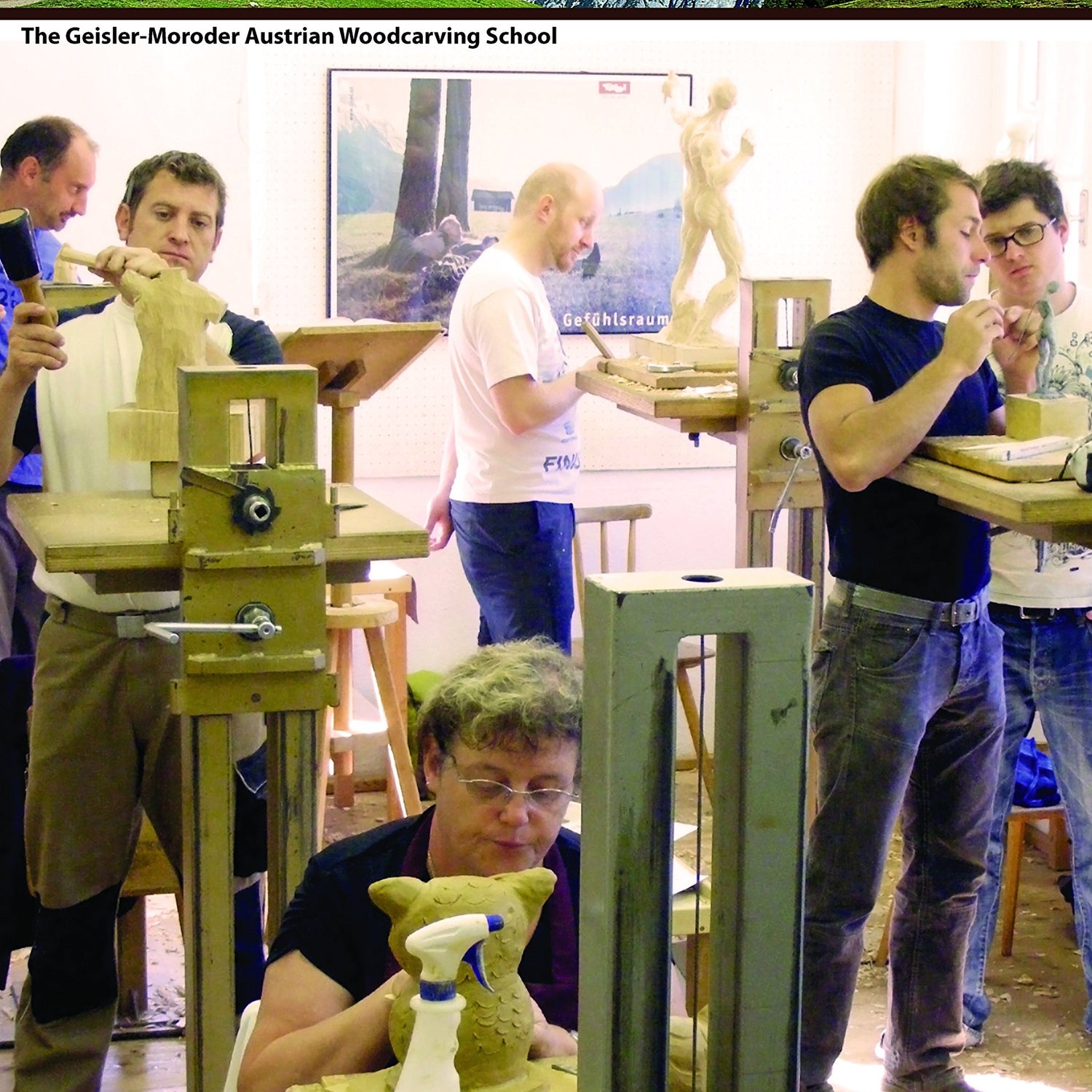 Carving the Head in the Classic European Tradition, Revised Edition: A Woodsculpting Course in Proportion and Design (Fox Chapel Publishing) Design Originals