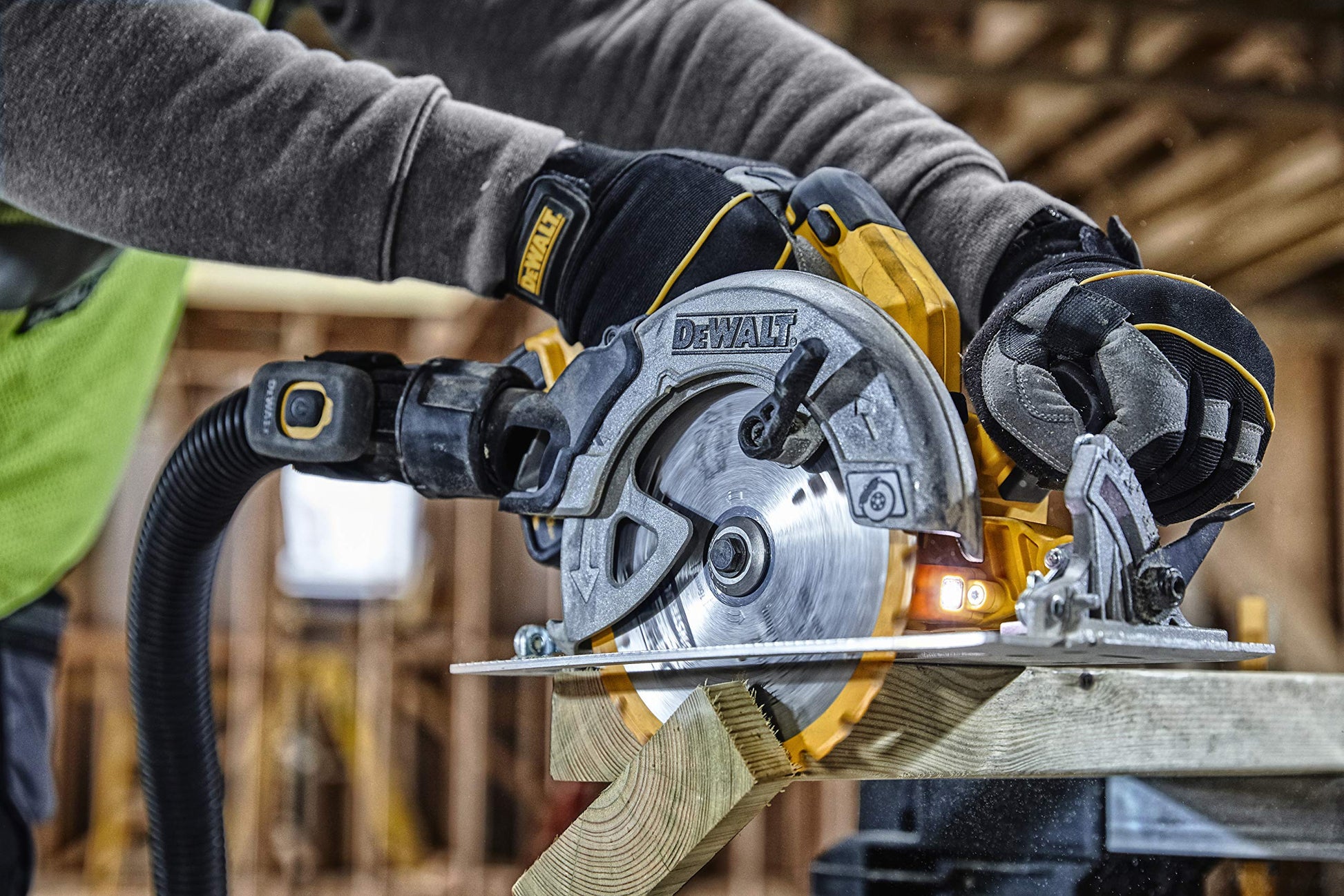 DEWALT 20V MAX 7-1/4-Inch Circular Saw with Brake, Tool Only, Cordless (DCS570B) - WoodArtSupply