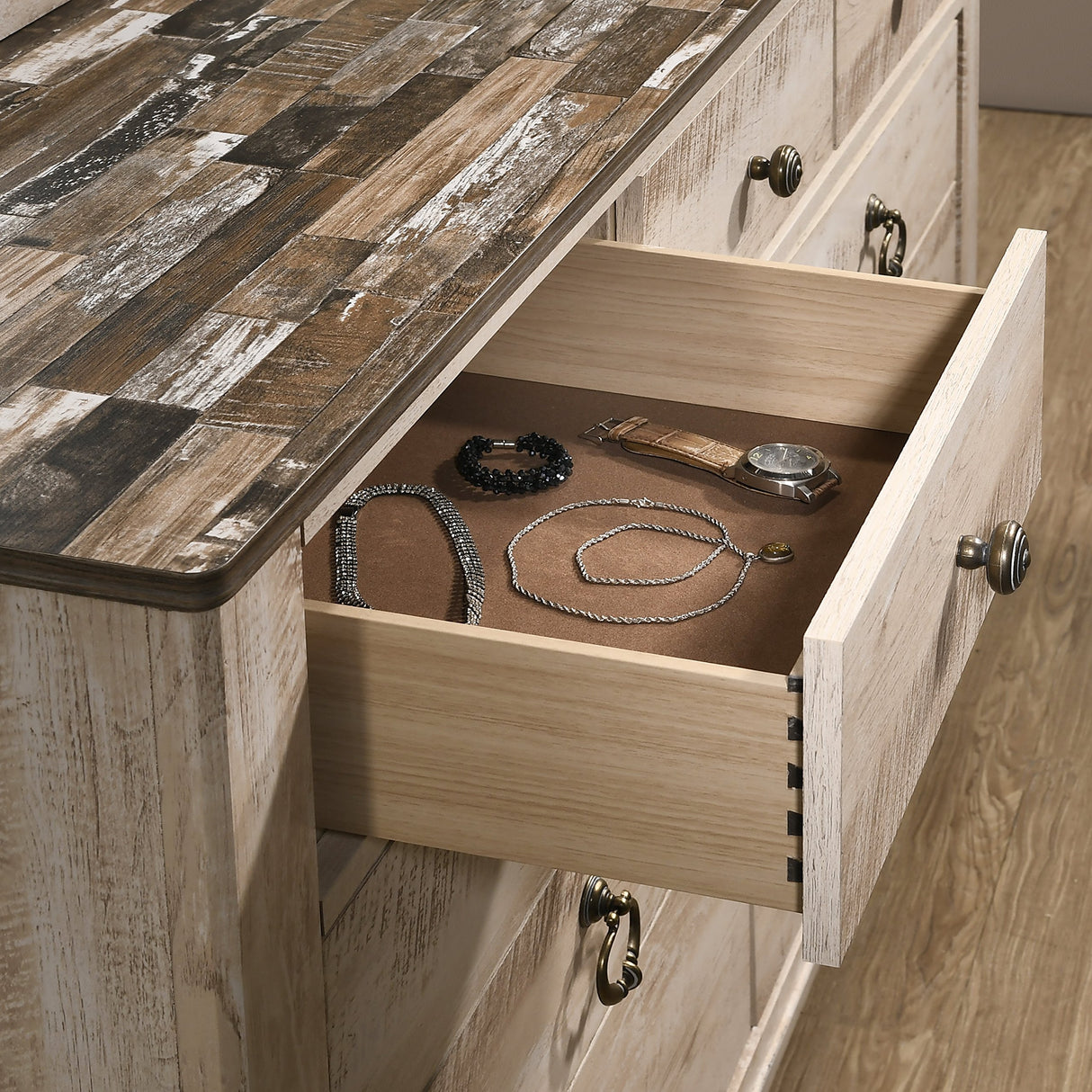 Roundhill Furniture Amerland Contemporary White Wash Finish 4-Piece Bedroom Set, Roundhill Furniture